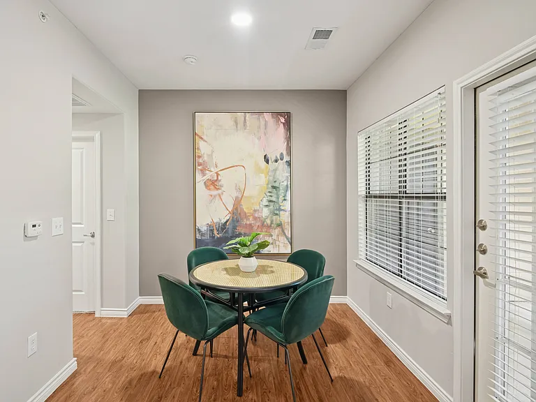 Greenhaven Apartments — Photo 37