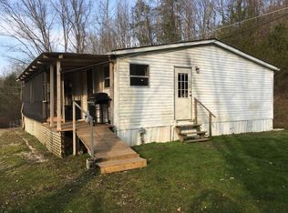 753 Little Doe Creek Rd, Irvine, KY 40336