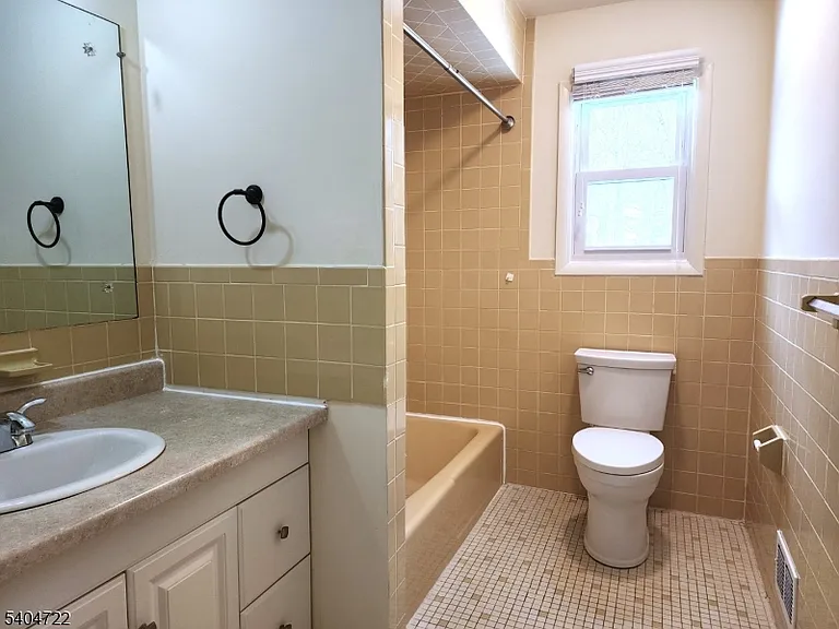 19 Grove St #B — Photo 19