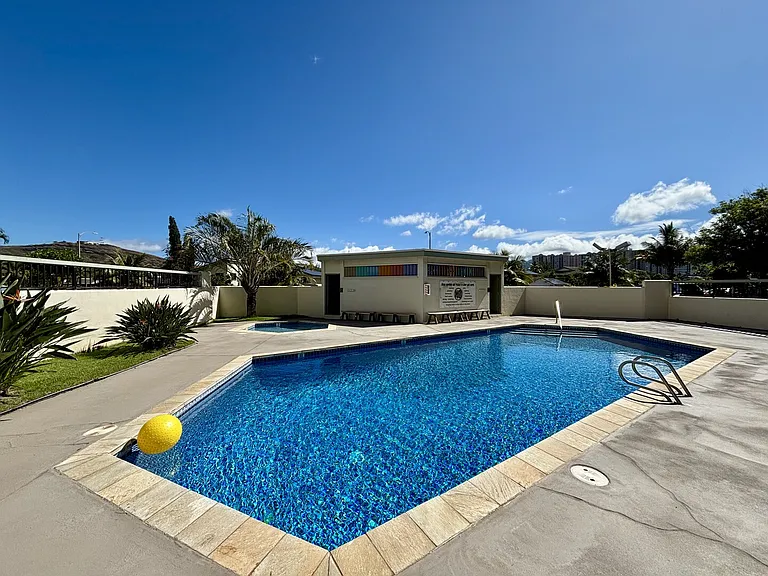 Likini St — Photo 20