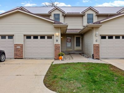 215 Shelley Ln NW UNIT B, Cedar Rapids, IA, 52405