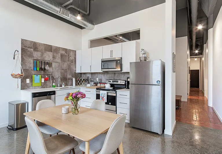 1108 E 30th St #101 — Photo 1