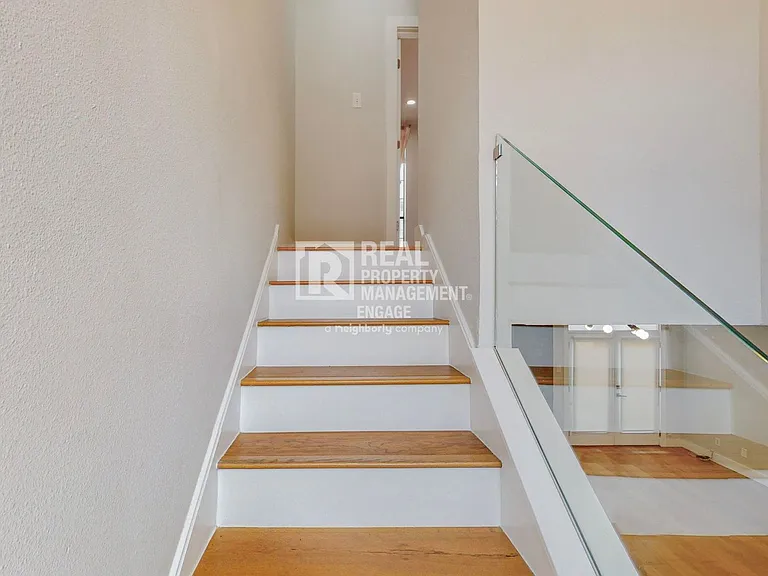 4307 Gilbert Ave #306 — Photo 16