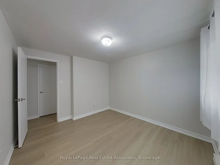35 Breckenridge Dr #30 — Photo 31