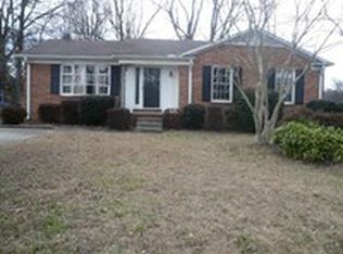 2500 Daye Dr, Greensboro, NC 27406