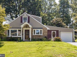 174 Sleighride Rd, Willow Grove, PA 19090