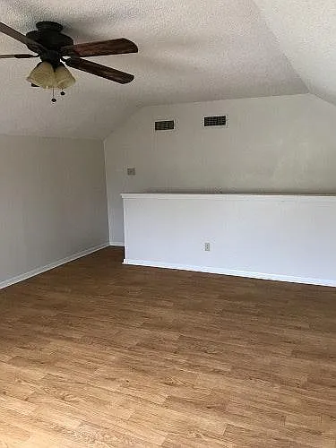 1818 Cedarview Dr — Photo 8