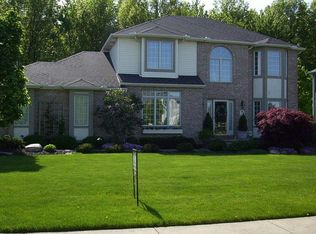 7028 Morning Dove Ln, Olmsted Township, OH 44138