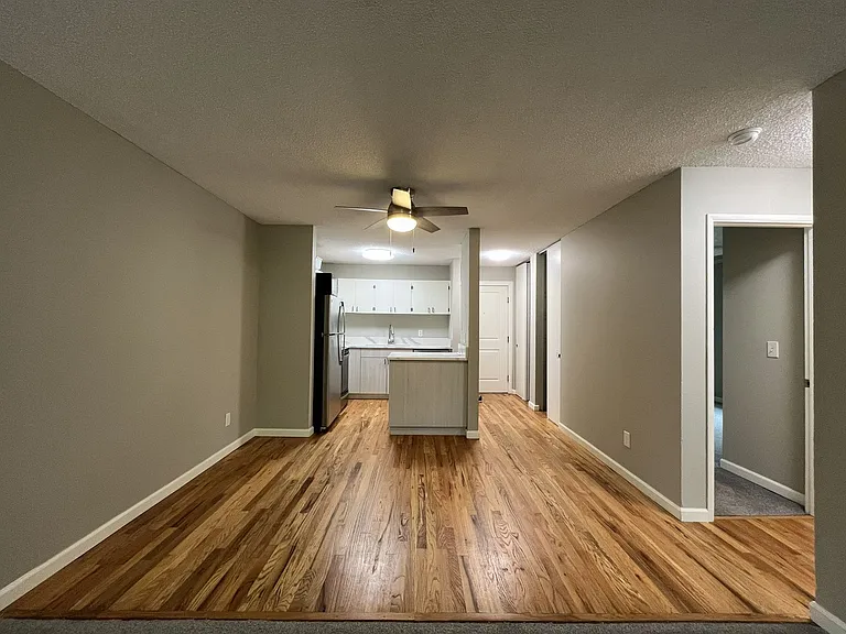15827 NE Glisan St #1 — Photo 10