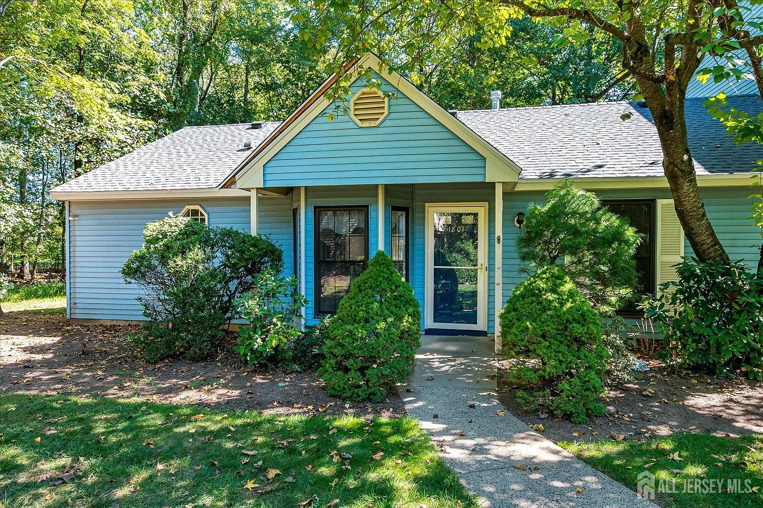 2 bed, 2.0 bath, $2,850 — Photo 1