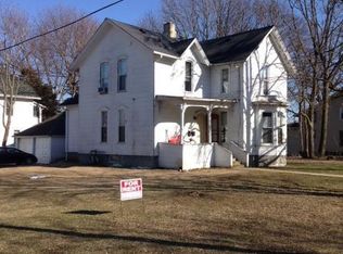 243 S Prairie St, Whitewater, WI 53190