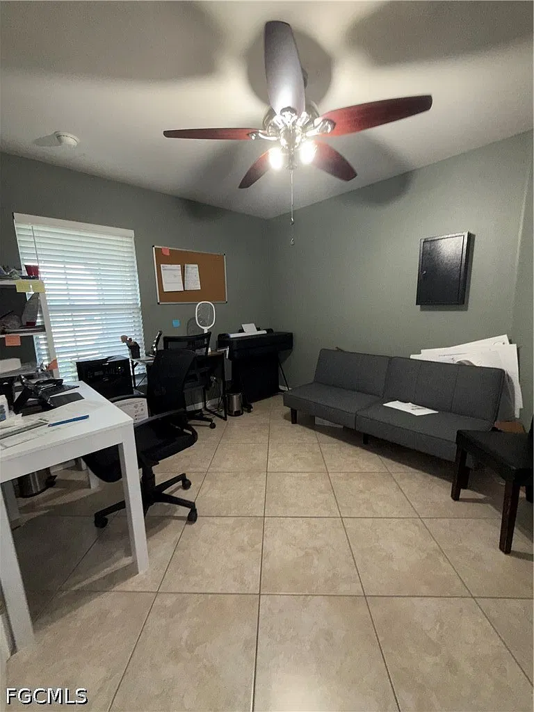 3 bed, 2.0 bath, 1462 sqft, $2,500 — Photo 3