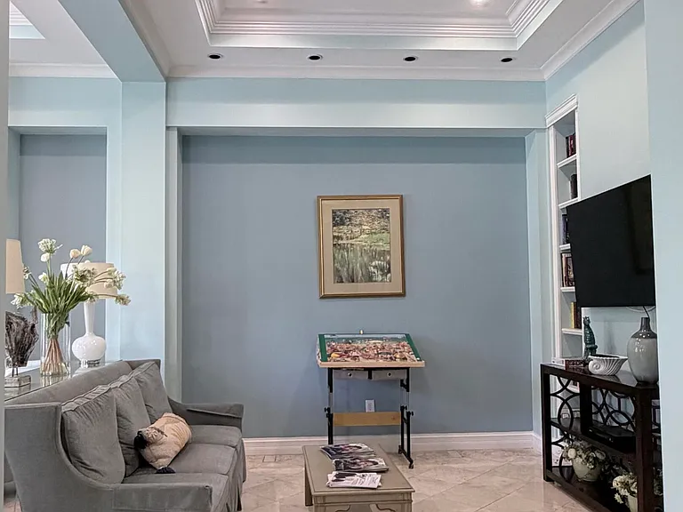 630 Sapodilla Ave #323 — Photo 23