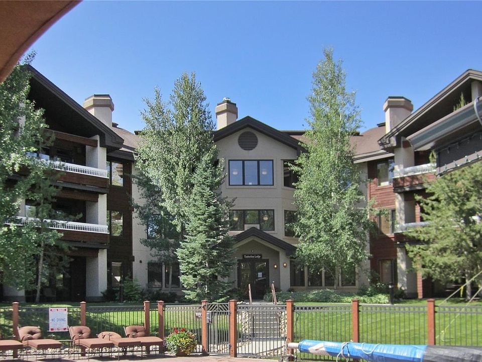 1st image of 2920 Village Dr #2106