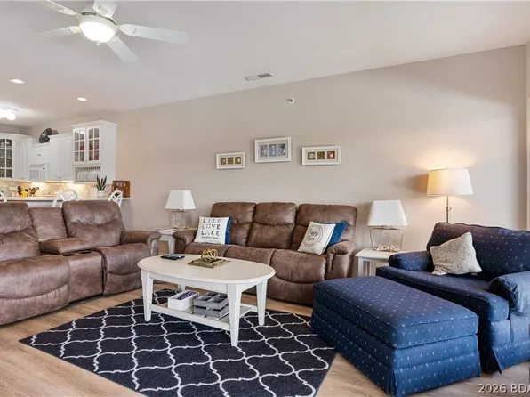 277 Bristol Bay Dr #4B, Lake Ozark, MO 65049