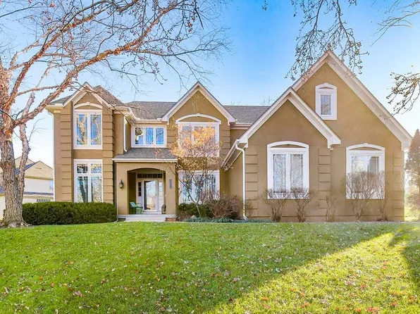 12801 Haskins St, Overland Park, KS 66213