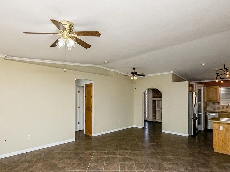 3967 Breakwater Dr — Photo 5