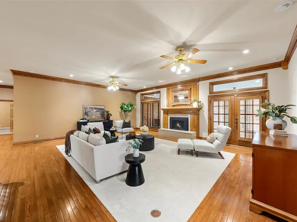 207 Baker Park Dr, Sherman, TX 75092