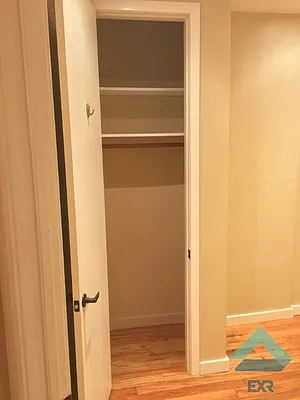 Rented by EXR | media 32