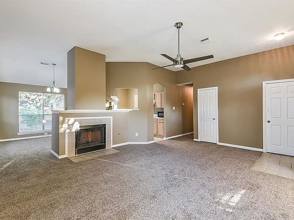 3rd image of 6410 Liberty Valley Dr