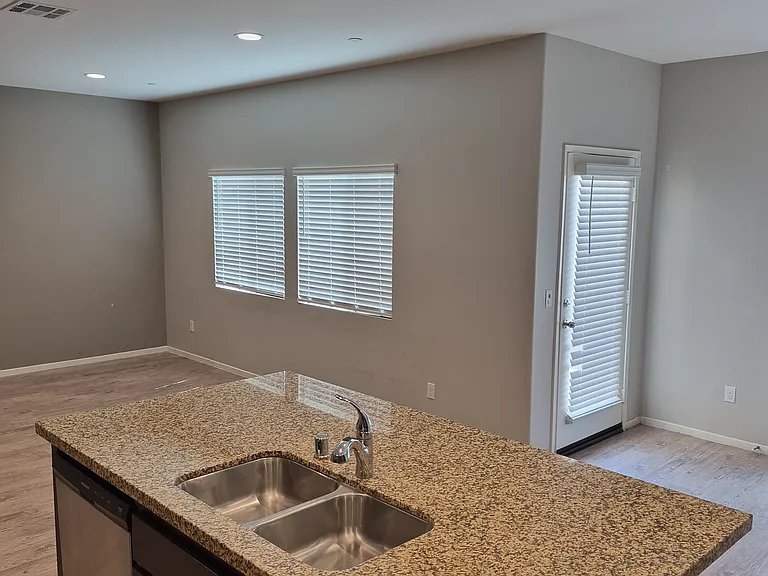 24292 Bay Laurel Ave — Photo 21