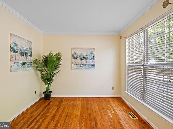5th image of 14996 Slippery Elm Ct
