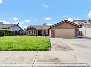 1673 W River Ave, Porterville, CA 93257