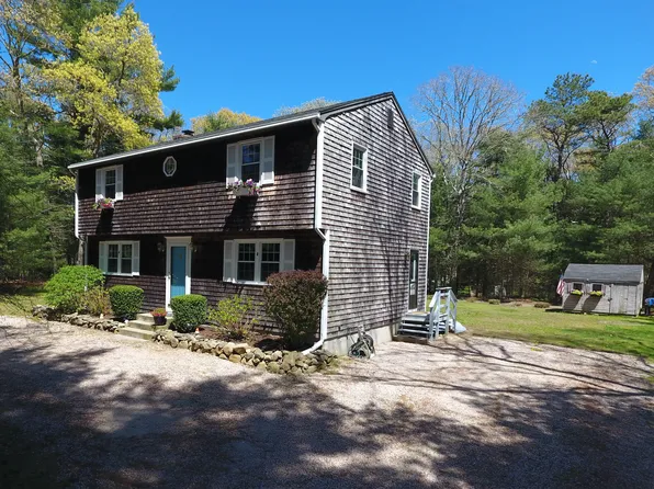 60 Shepherd Dr, South Kingstown, RI 02879