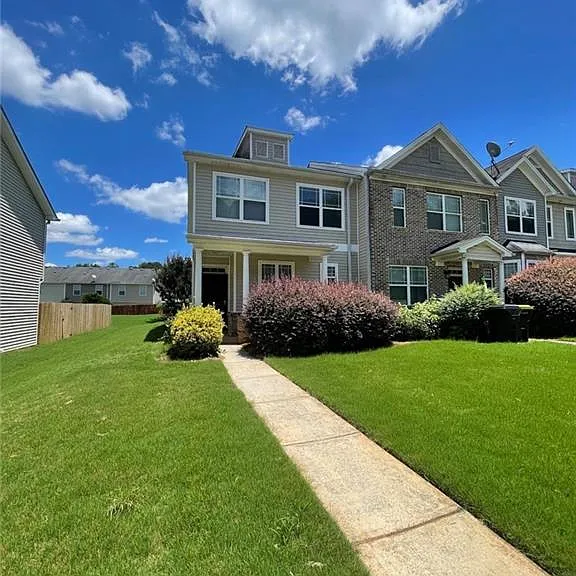 6316 Ellenwood Dr — Photo 1