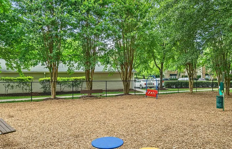 Waterford Place Apartment Homes — Photo 22
