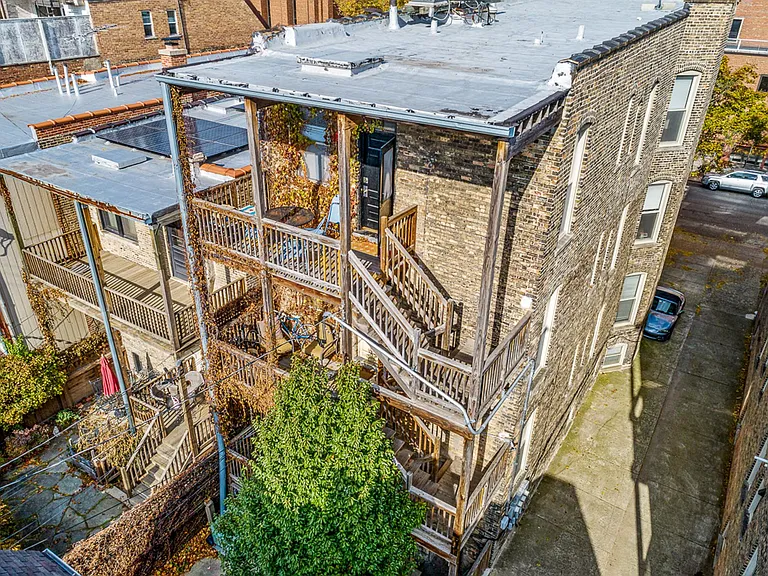 849 W Wellington Ave — Photo 4