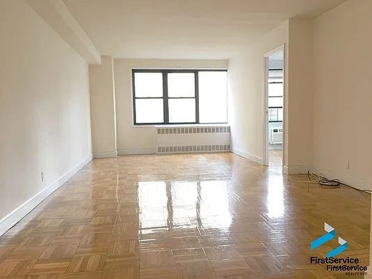 Rented by FirstService Realty (legacy) | media 19