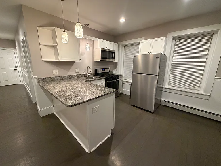95 Mitchell St #1E — Photo 2