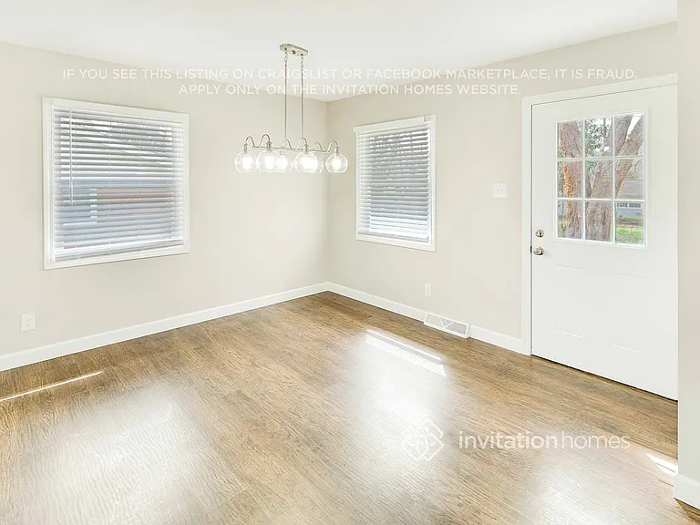 4240 Winedale Ln — Photo 15