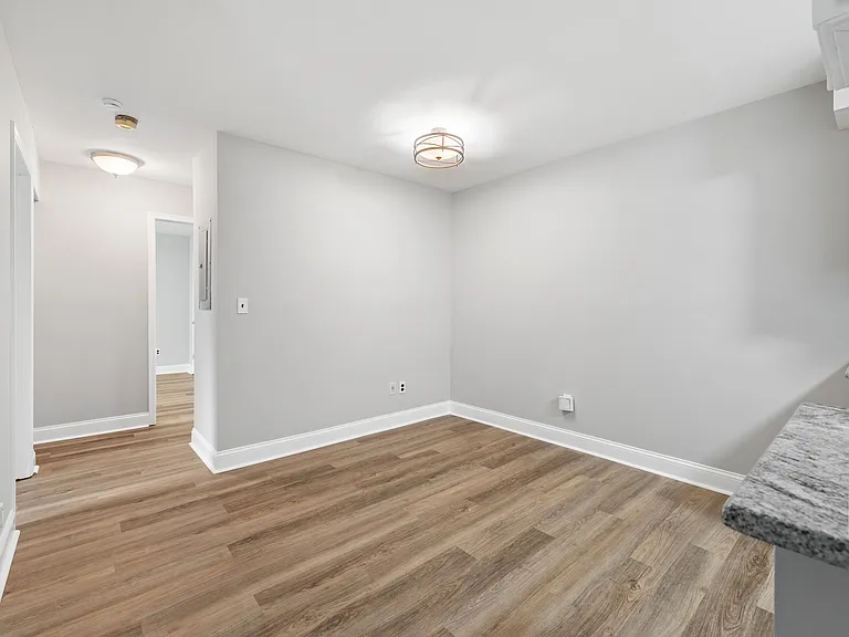 111 Aimwick Ct — Photo 12