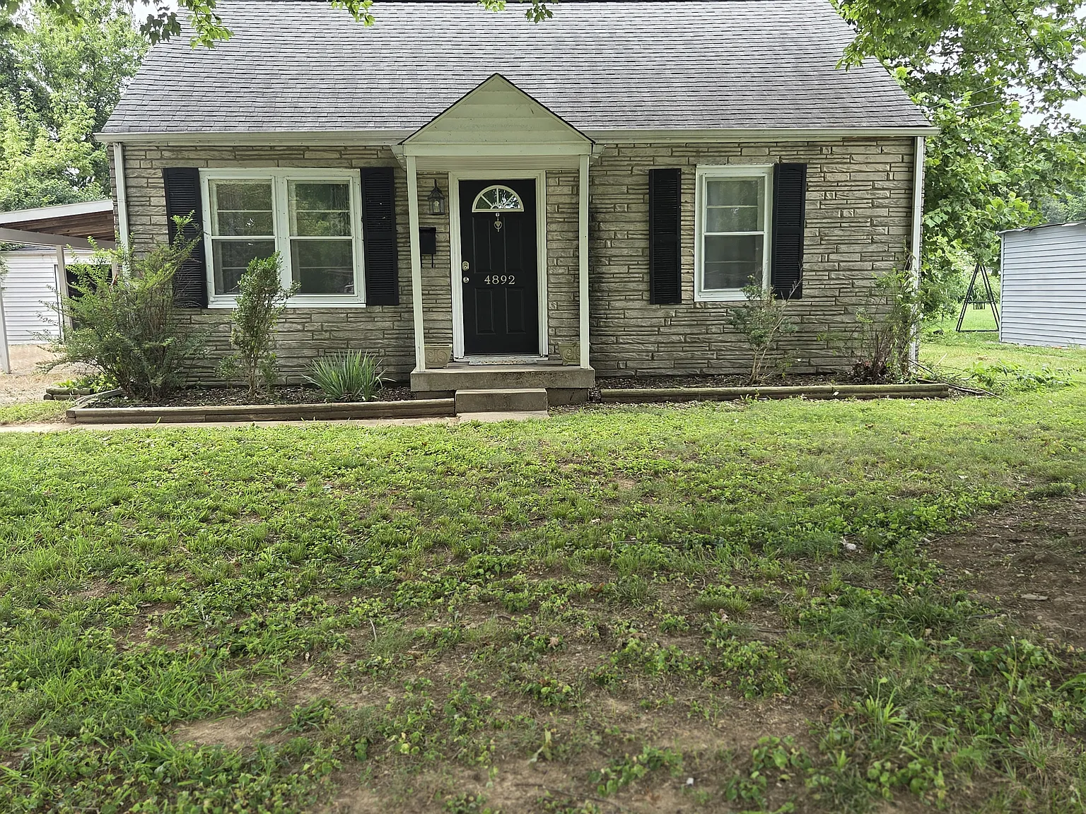 2 bed, 864 sqft, $1,500 — Photo 2