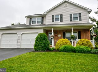 1045 Boeshore Cir, Reading, PA 19605