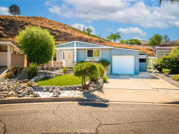 23449 Big Tee Dr, Canyon Lake, CA 92587