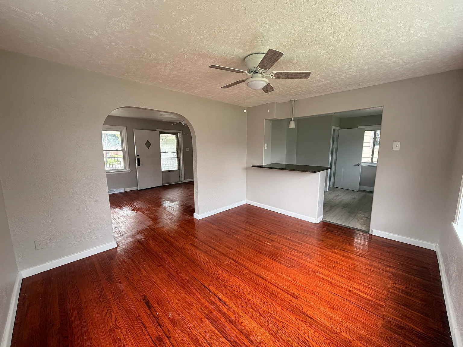 3 bed, 1248 sqft, $1,200 — Photo 3