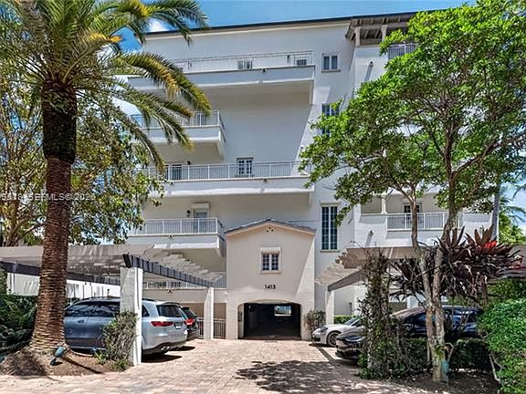 5th image of 1413 Sunset Harbour Dr #209