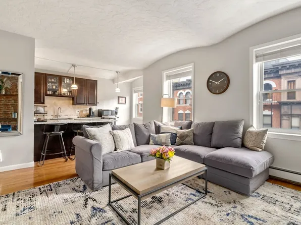 9-15 Battery St #7, Boston, MA 02109