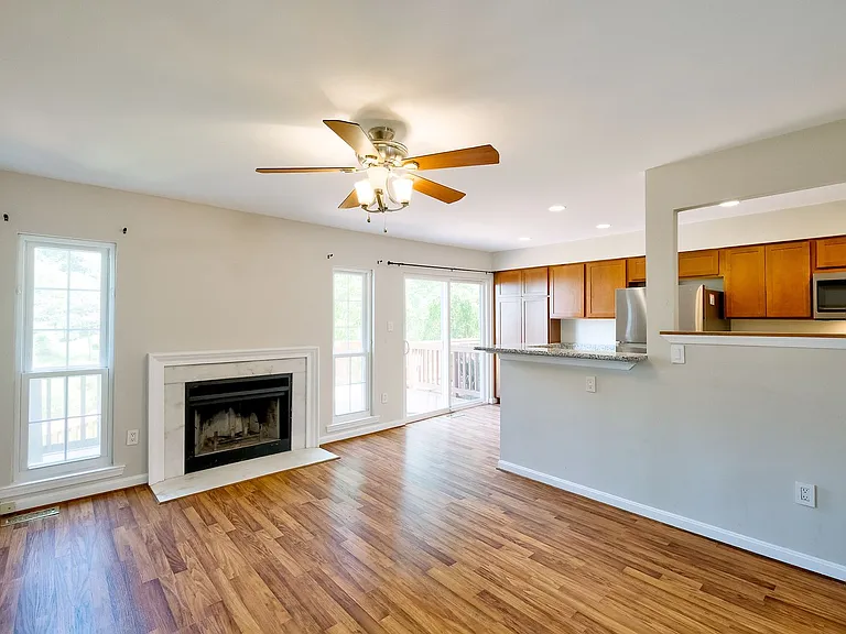 16 Casino Ct — Photo 8