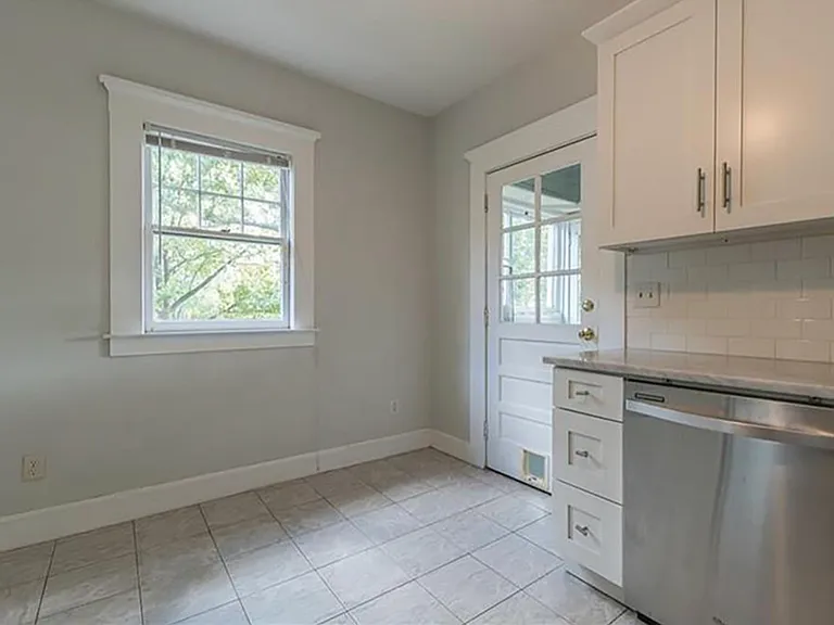 1191 Mansfield Ave NE #1191 — Photo 10