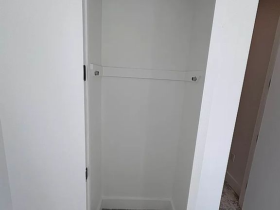 3rd image of 1670 Nelson Ave #1C