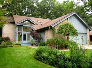 1138 Woodwind Trl, Haslett, MI 48840