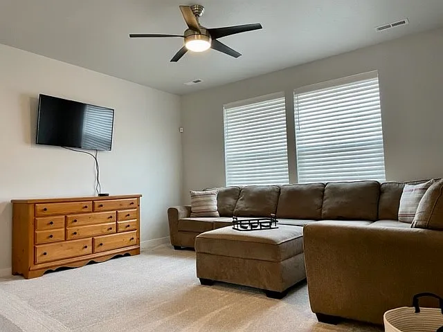 333 S Calf Creek Ave — Photo 3