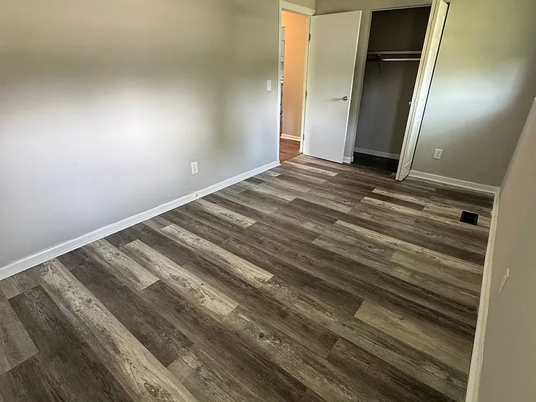 115 Grant Cir — Photo 7