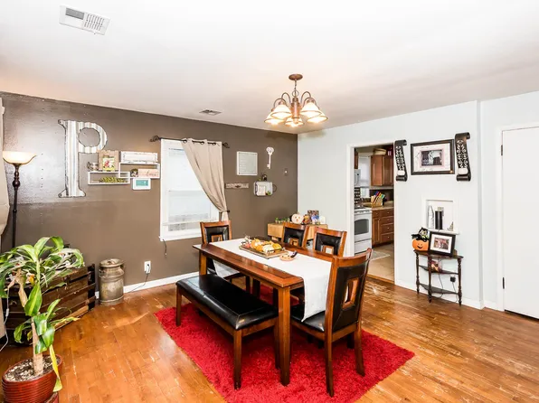 315 W 14th St, Junction City, KS 66441