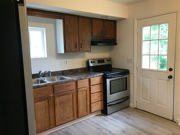 5th image of 120 N Sheridan St