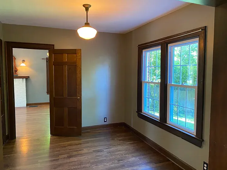 806 S Woodlawn Ave — Photo 10